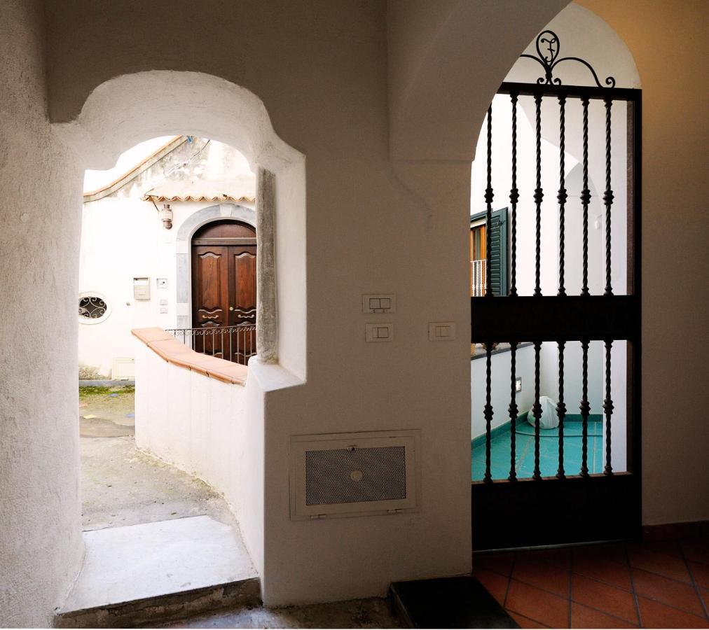 Apartamento Domus Florio Sabbia Amalfi Exterior foto